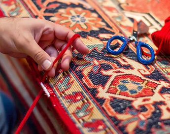 خدمات تخصصی و حرفه ای رفوی فرش در قالیشویی جوادیه